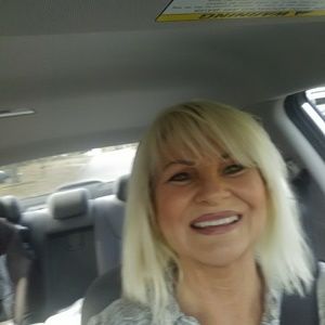 Meet your Posher, Debra